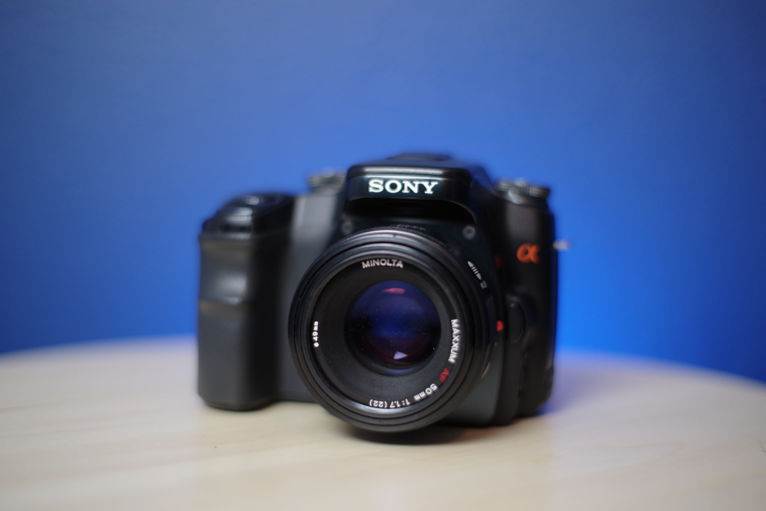 Sony A100